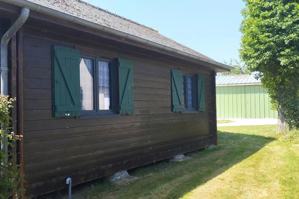 Petit Chalet A La Campagne Meillac France