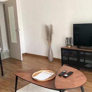 Appartement A 2 Pas Du Mont St-michel, Pontorson
